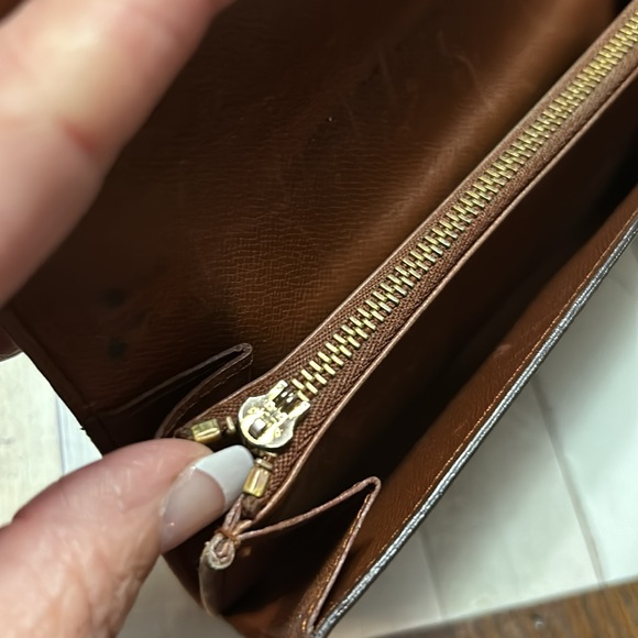 Revamped Louis Vuitton Vintage wallet Authentic - Picture 9 of 15